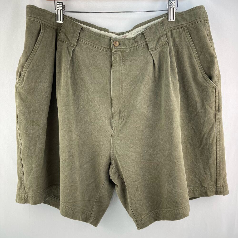 Tommy Bahama Relax 100% Silk Pleated Front Shorts Size 40
